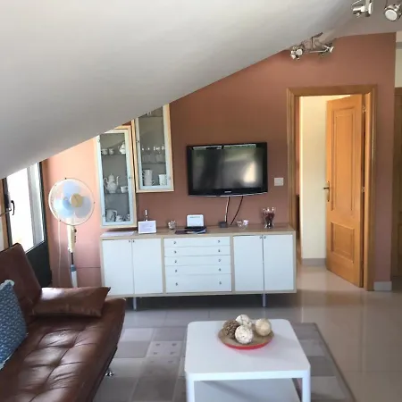 ático Luminoso En O Apartamento